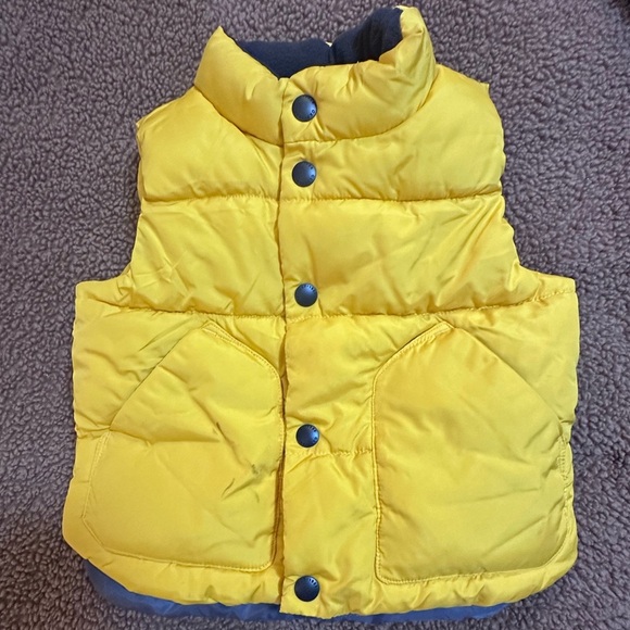 GAP-kids Vest Color: Yellow 18-24 Months - Picture 1 of 5
